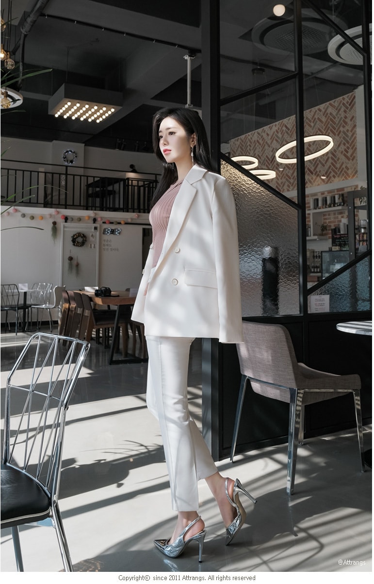 【韩国直邮】ATTRANGS 时尚风格双排扣设计基本款夹克 乳白色 均码