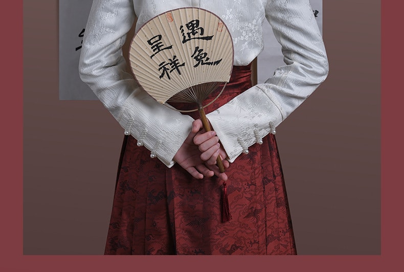 新年送礼【中国直邮】EmmaMolly艾玛莫莉  新年礼盒遇兔呈祥香薰蜡烛情人节送女生礼物   (遇兔呈祥)礼盒*1+火柴10根