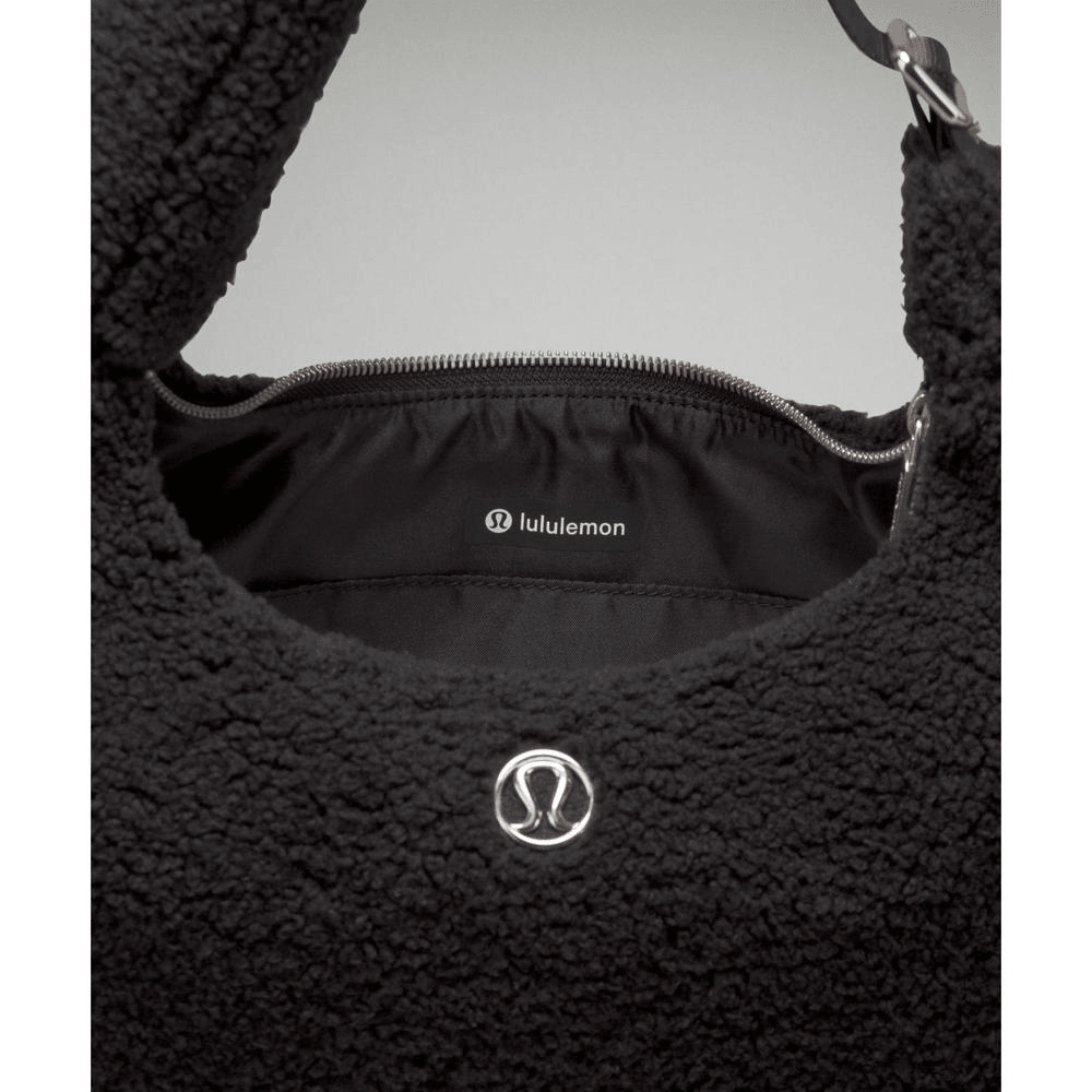 LULULEMON || Mini Shoulder Bag 4L *Fleece || White Opal || Free Size ||  Product Code: prod11580011 - Yami.com