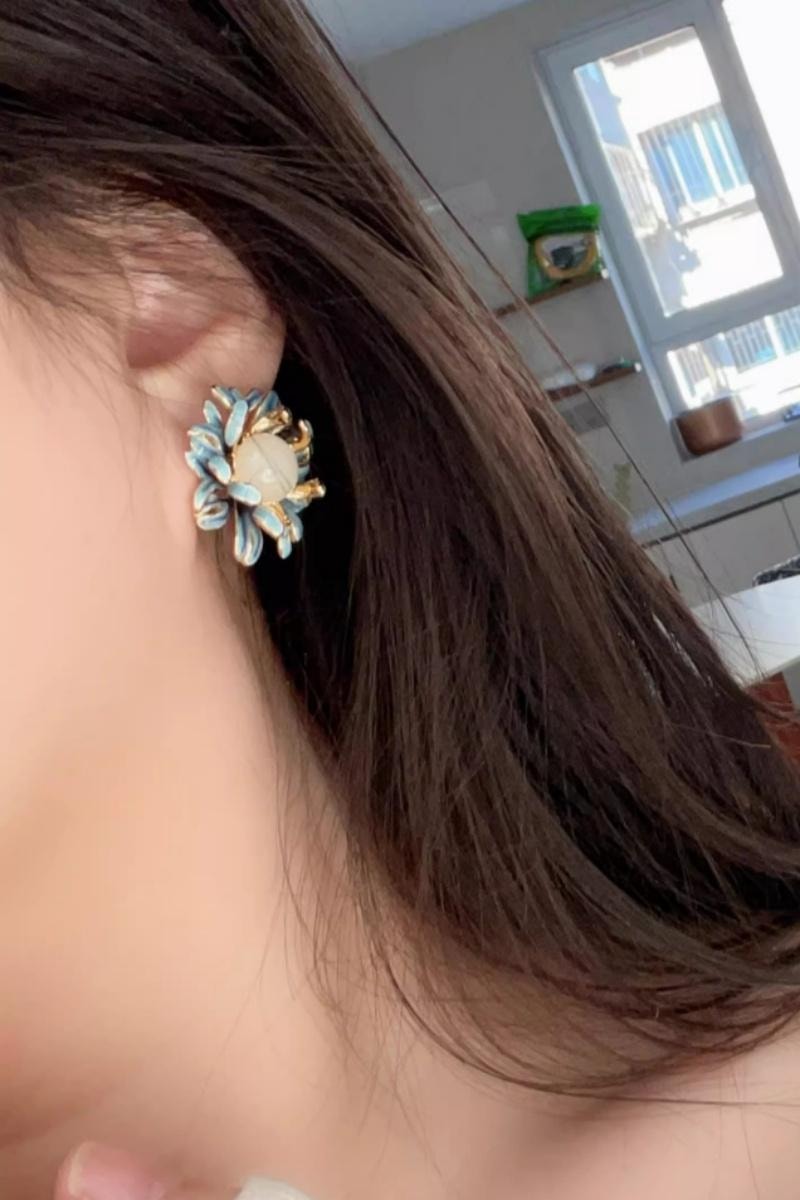 「中古Vintage」宫廷风蓝白滴油花卉耳钉 | 手作珐琅彩耳饰 | 复古巴洛克耳环 | 镀金防过敏耳坠 度假宴会日常配饰