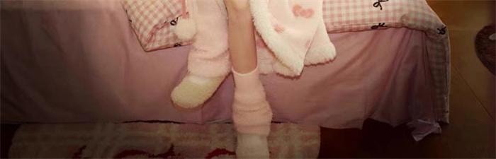 【中国直邮】 FOXTAIL Hello Kitty蝴蝶结斗篷 毛绒女士家居服/珊瑚绒睡袍/冬季新款少女甜美风-L码 1件*|