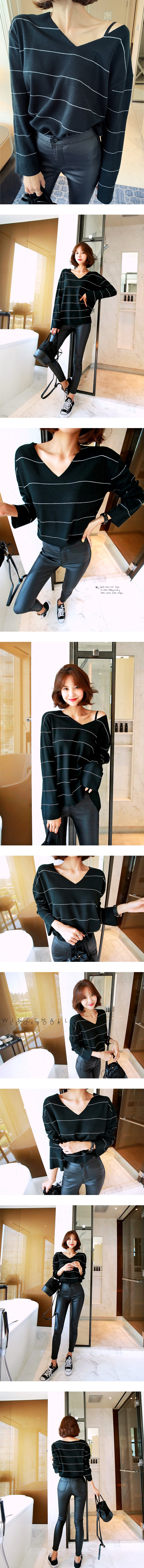 WINGS V-Neck Pencil Stripe Sweater #Black One Size(S-M)