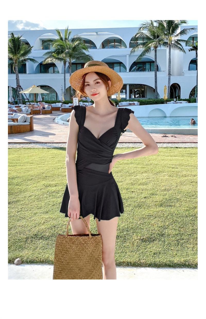 【中国直邮】 亲太太 泳衣女裙式连体性感修身显瘦遮肉小胸钢托聚拢 黑色L(建议100-110斤)1件装