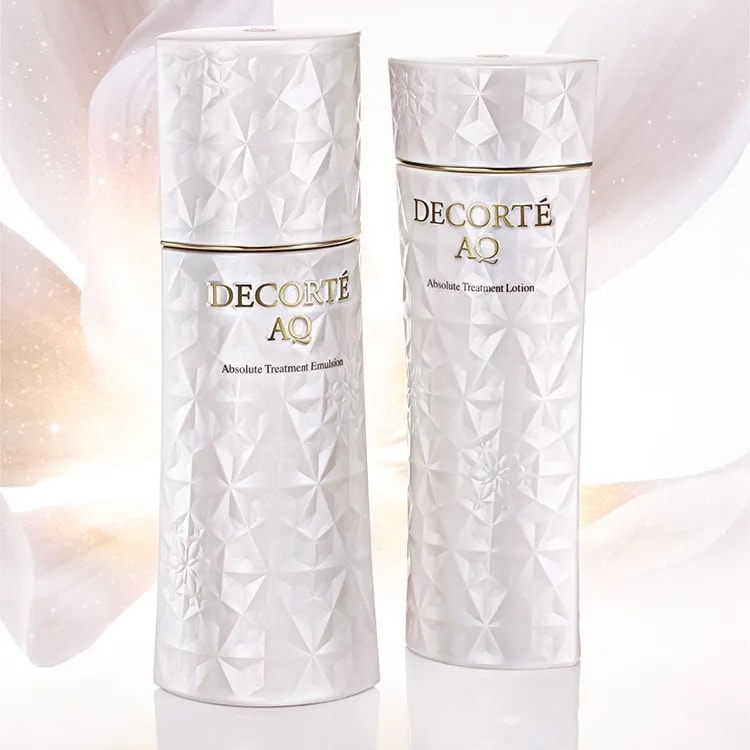 DECORTE AQ White Sandalwood Clear White Emulsion 200mL