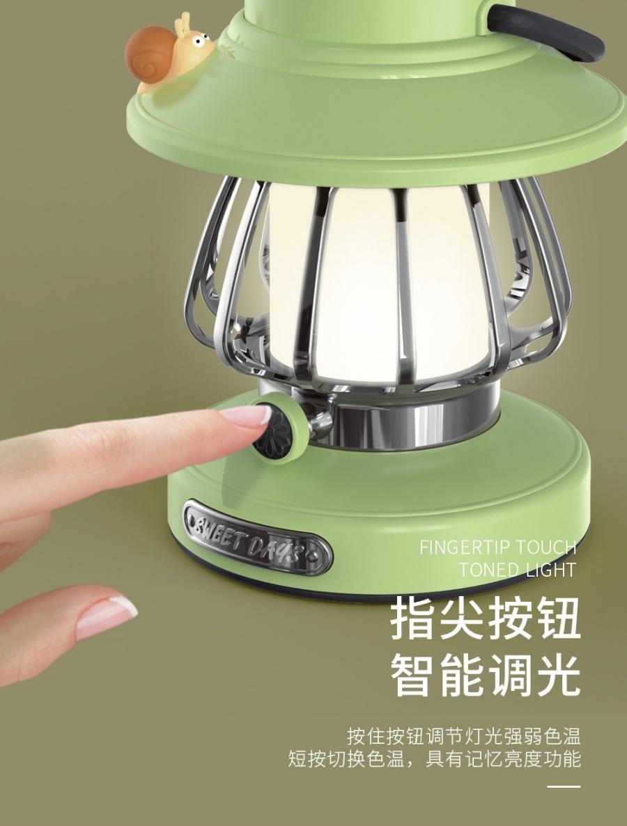 【中國直郵】 FOXTAIL 小蝸牛復古露營夜燈 充電 便攜式 戶外 檯燈 馬燈 帳篷露營 營地氛圍燈- 紫色 1個*預計到達時間3-4週