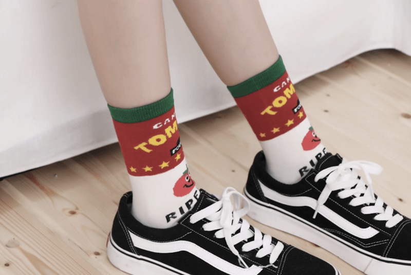 Hip-Hop Tomato - Mid Rise Socks