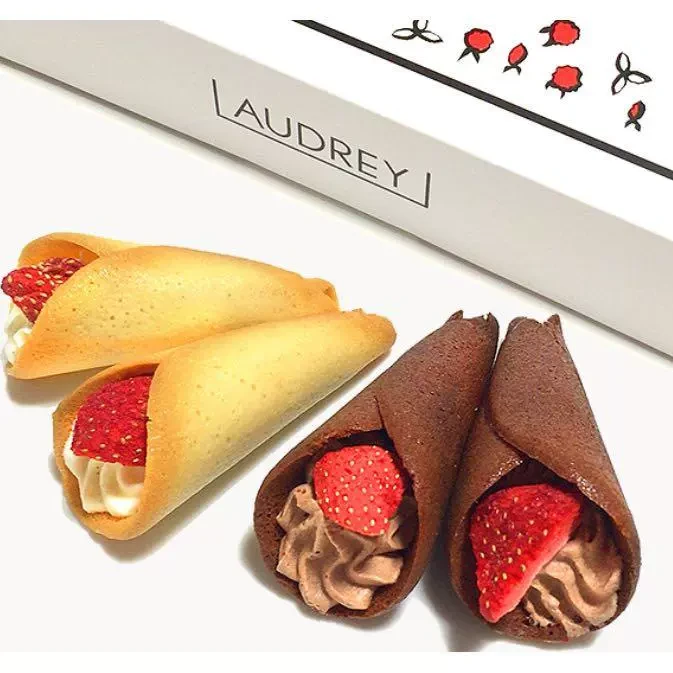 【日本直邮】日本超人气零食 AUDREY 花束草莓奶油与巧克力夹心蛋卷 15个装