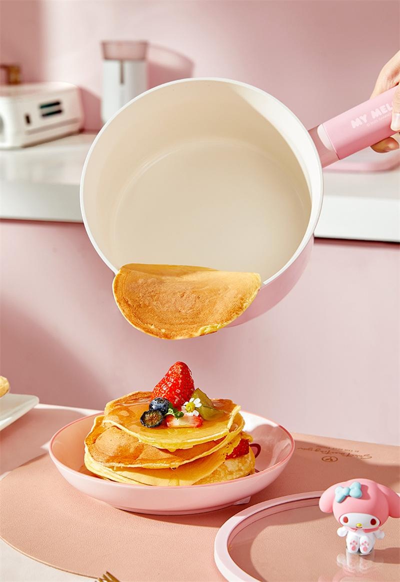 【中國直郵】 Marsica 三麗鷗奶鍋不沾鍋寶寶輔食鍋煎煮多功能泡麵 18.5cm附蓋奶鍋