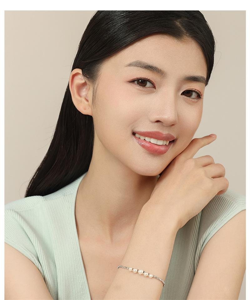 【中国直邮】 周大生 碎银子珍珠手链正圆强光淡水珍珠精致手饰珍珠直径 5-5.5mm 1条装