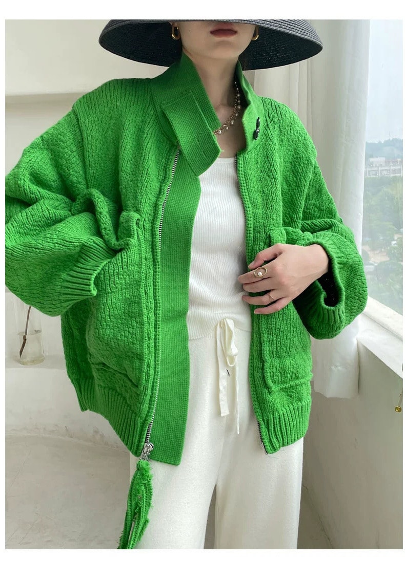 中国直邮 莉欧蓓琪  设计感重工立领时尚潮上衣高级感毛衣女 白色 均码