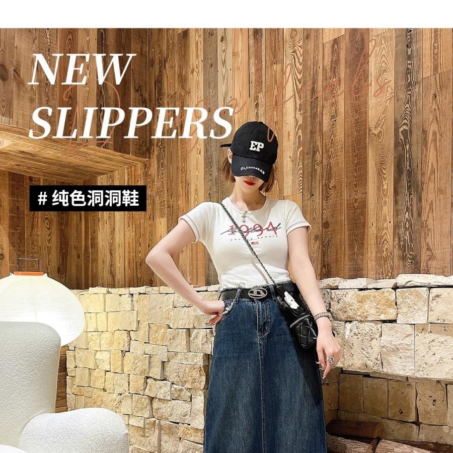 【中國直郵】 水月秦淮 洞洞鞋 拖鞋 夏季 卡其色 1雙 38-39碼 女款 流汗狗10顆 沙灘 包頭 軟底 外穿