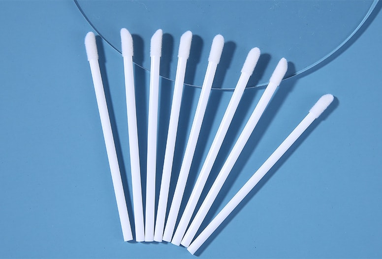 【中国直邮】 上野拉美拉 植绒pp唇棒实心唇彩刷一次性唇刷50支/袋