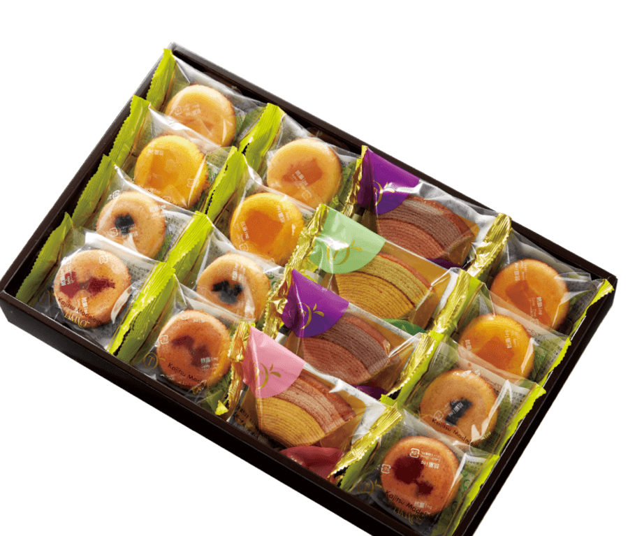 【日本直郵】Takano新宿高野瑪德琳小蛋糕及年輪蛋糕捲禮盒