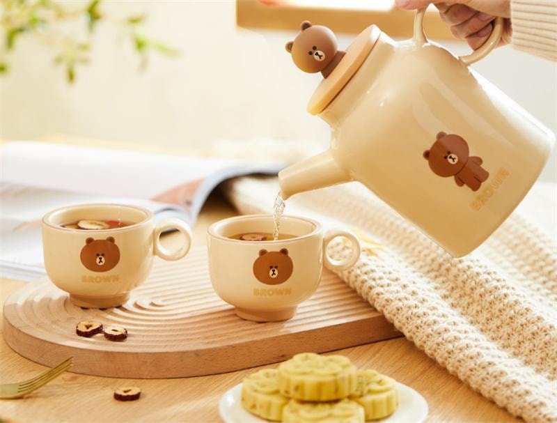 【中国直邮】 日本 LINE FRIENDS 冷水壶杯子陶瓷凉水壶水杯耐热高温  BROWN款 三件套