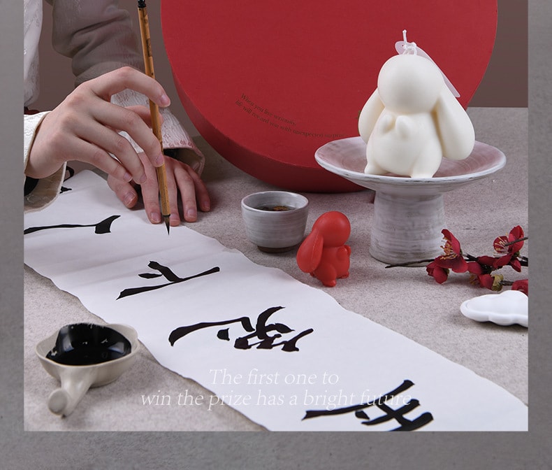 新年送礼【中国直邮】EmmaMolly艾玛莫莉  新年礼盒遇兔呈祥香薰蜡烛情人节送女生礼物   (遇兔呈祥)礼盒*1+火柴10根