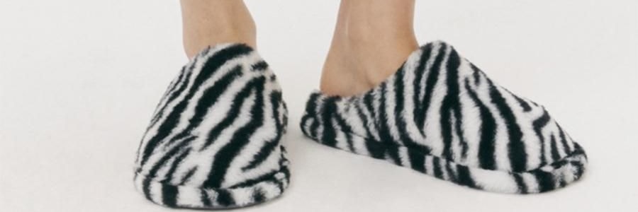 THE BEAST野獸派 家居熊貓嘭嘭毛絨拖鞋 可外穿室內鞋 黑白 260/100 40~41碼