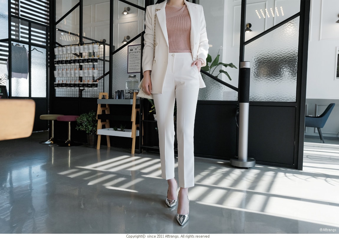 【韩国直邮】ATTRANGS 时尚风格双排扣设计基本款夹克 乳白色 均码