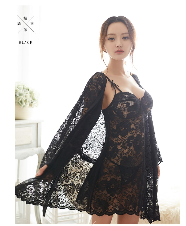 French-style full lace three-piece pajamas set. Black  M