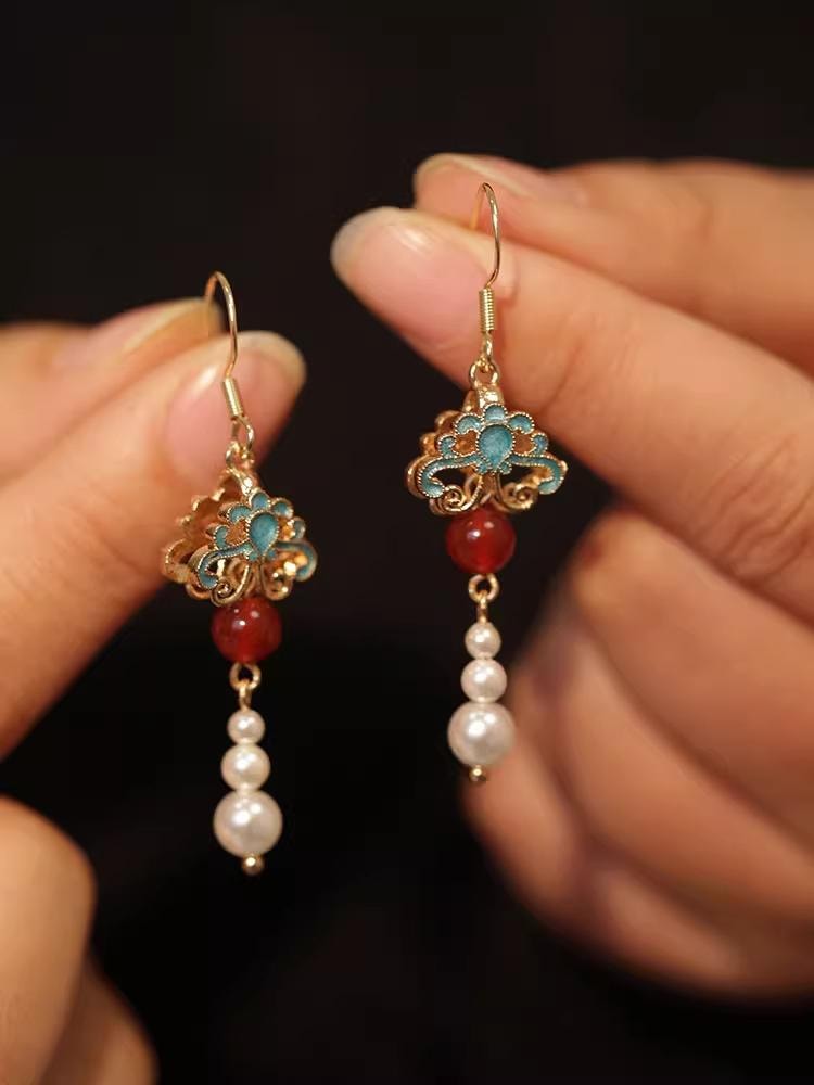 【新中式孔雀藍耳環】 925銀琺瑯彩流蘇耳飾 高級感配件 國風氣質耳環 度假宴會日常配件