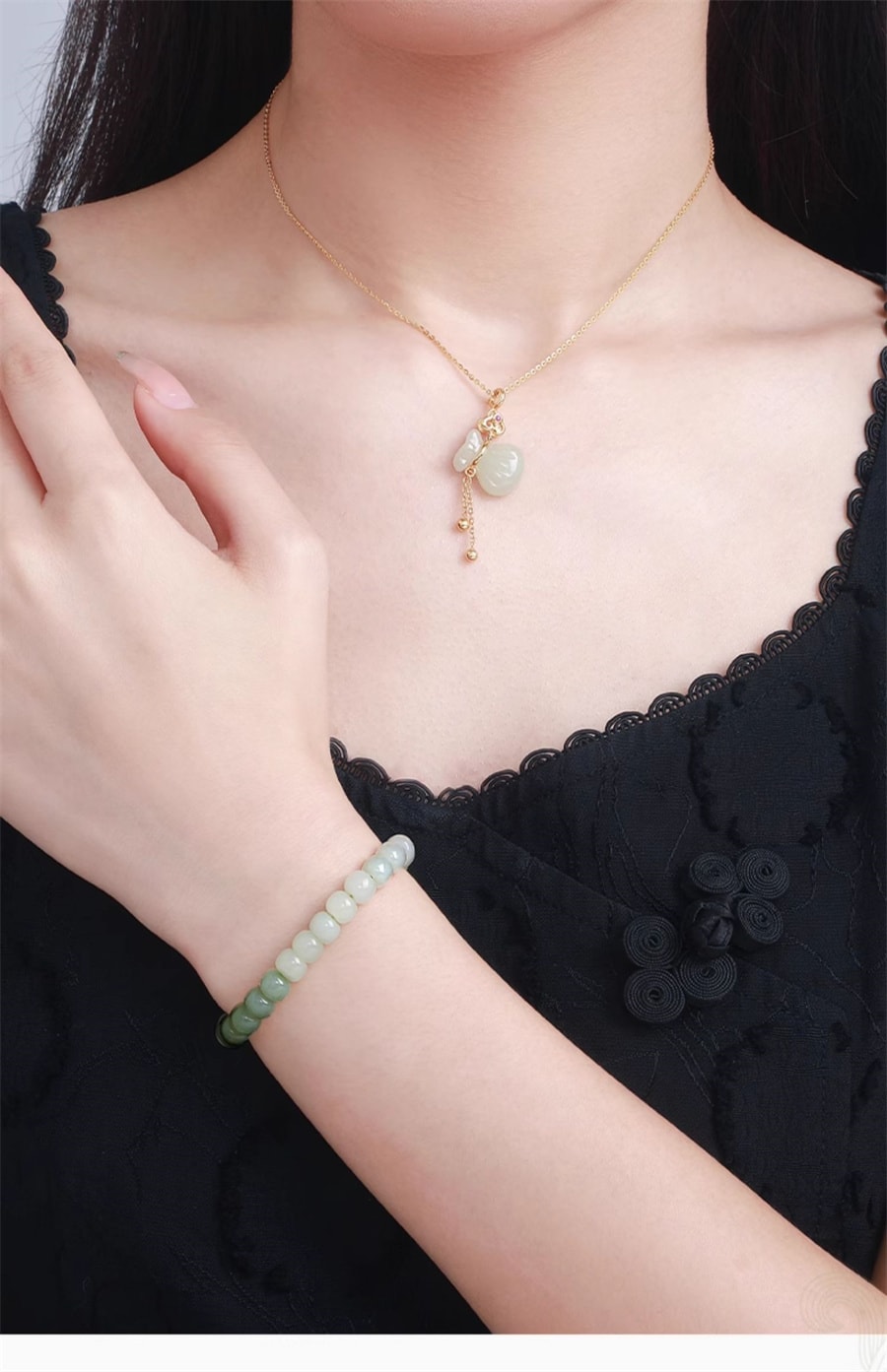 【中國直郵】 周大學生 和田玉十里青桃手串珠女國風小眾設計感純銀手鍊送女友生日禮物 一條裝