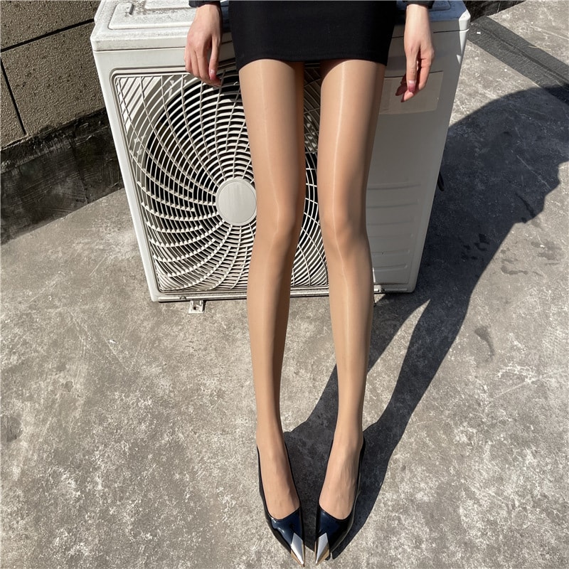 【中國直郵】爪哇島 極光馬油襪-黑色 性感超彈油亮光滑 光腿神器