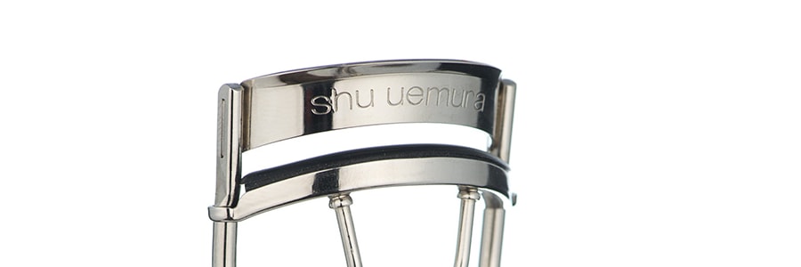 SHU UEMURA Eyelash Curler and One Silicone Refill Pad