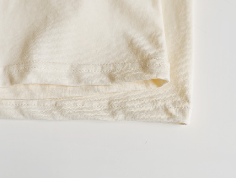 【韩国直邮】CHERRYKOKO 元气少女风纯色字母水果团棉质舒适T恤 奶油色 均码