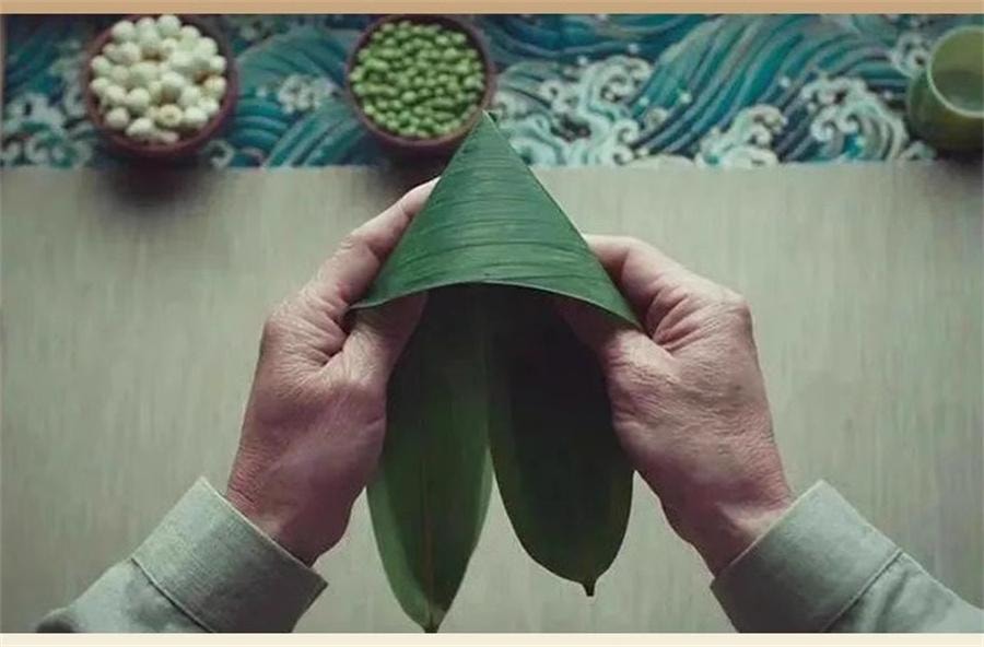 【中国直邮】 真真老老 嘉兴粽子 紫米栗蓉粽200g