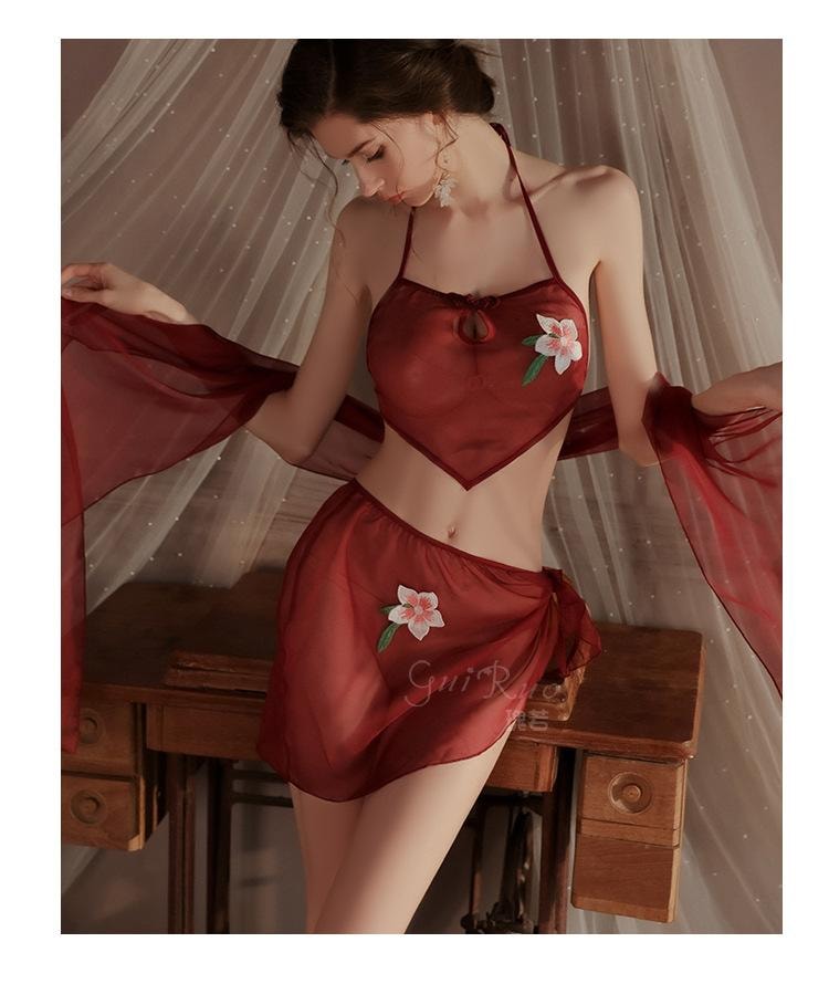 【中国直邮】  瑰若 轻纱肚兜短裤披肩汉服套装 枣红色均码