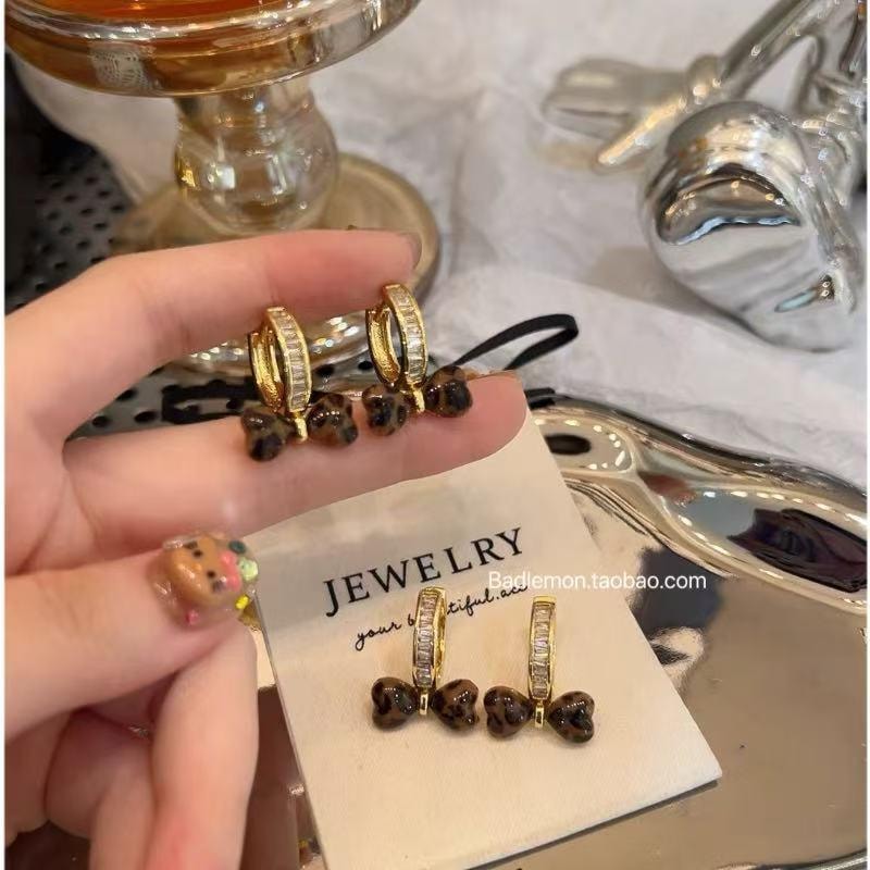  甄选好物 甜酷豹纹蝴蝶结满钻耳扣精致设计时尚ins925银针耳环  1对