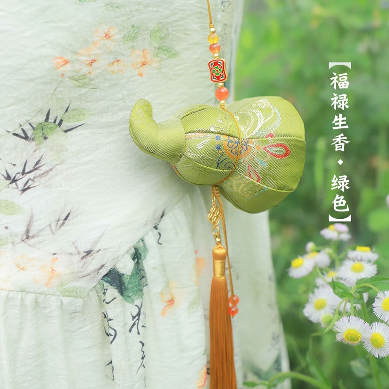 【中国直邮】 上海钱丽 葫芦香囊 国风小挂件/传统装饰/古风搭配 新年礼物/生日礼物/纪念物 - 红色 1件  *|预计到达时间3-4周