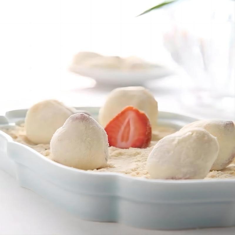 【中国直邮】 琦王 奶香草莓球 230g 袋装 网红零食 小吃 糖果 休闲食品