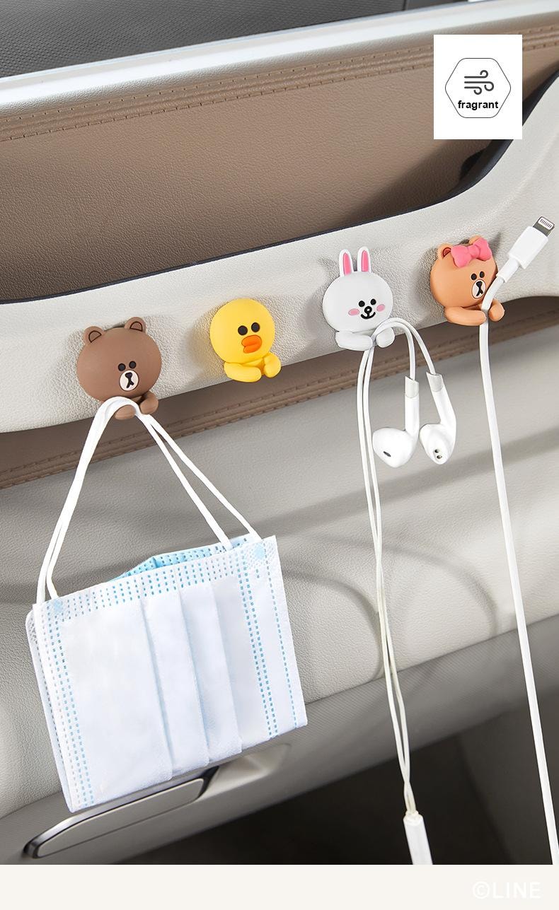 【中国直邮】日本 LINE FRIENDS 车载数据线挂钩汽车上前排副驾驶车内用可爱粘贴座椅背多功能后排数据线小挂勾  四个装