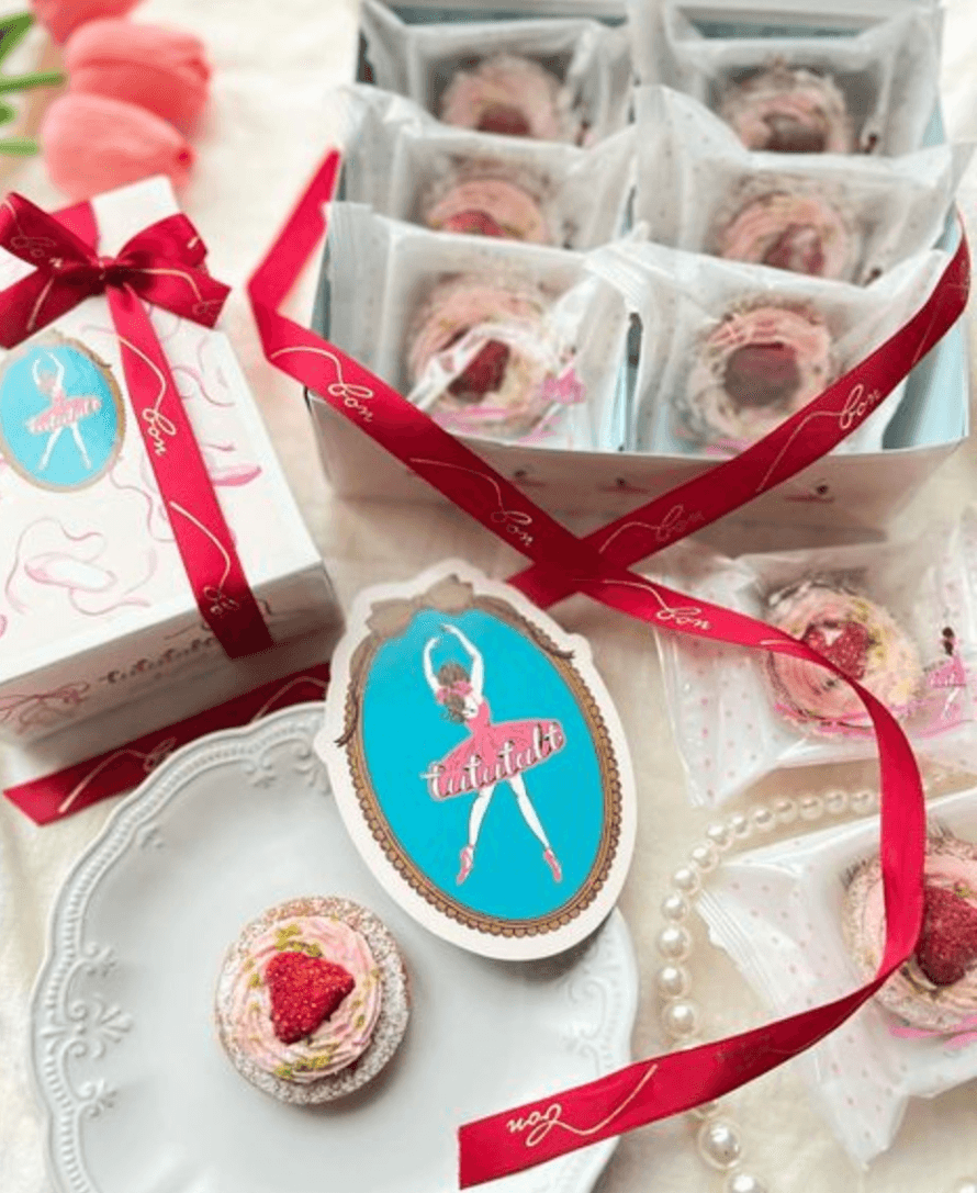 【日本直郵】西洋果子鹿鳴館芭蕾舞短裙草莓蛋塔 限定禮盒下午茶點心 6個一盒