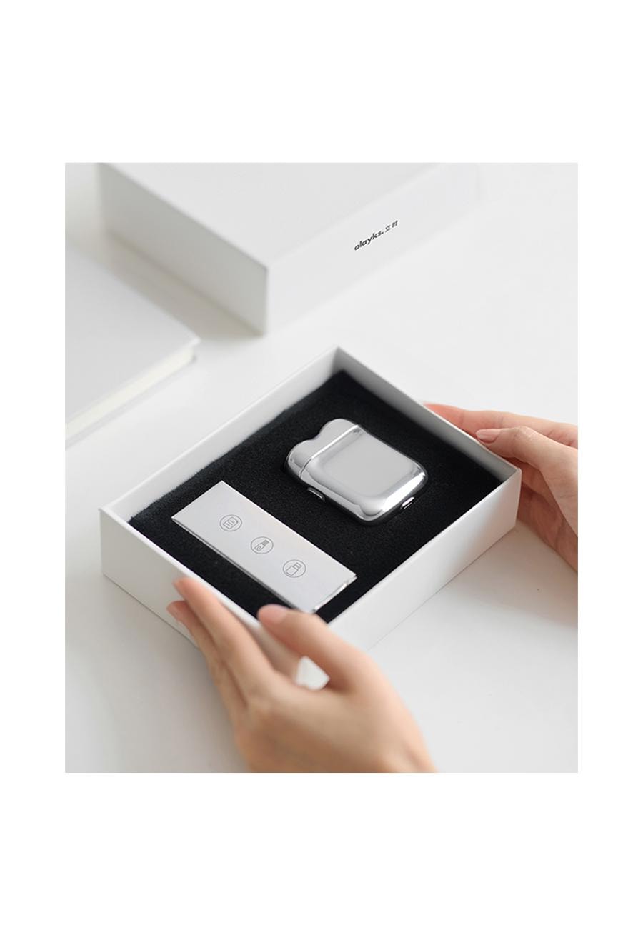 OLAYKS 2025 新款电动剃须刀干湿两用便携迷你刮胡刀双刀头浮动磁吸设计精钢机身快充可水洗智能控压适合旅行送礼男士圣诞节礼物