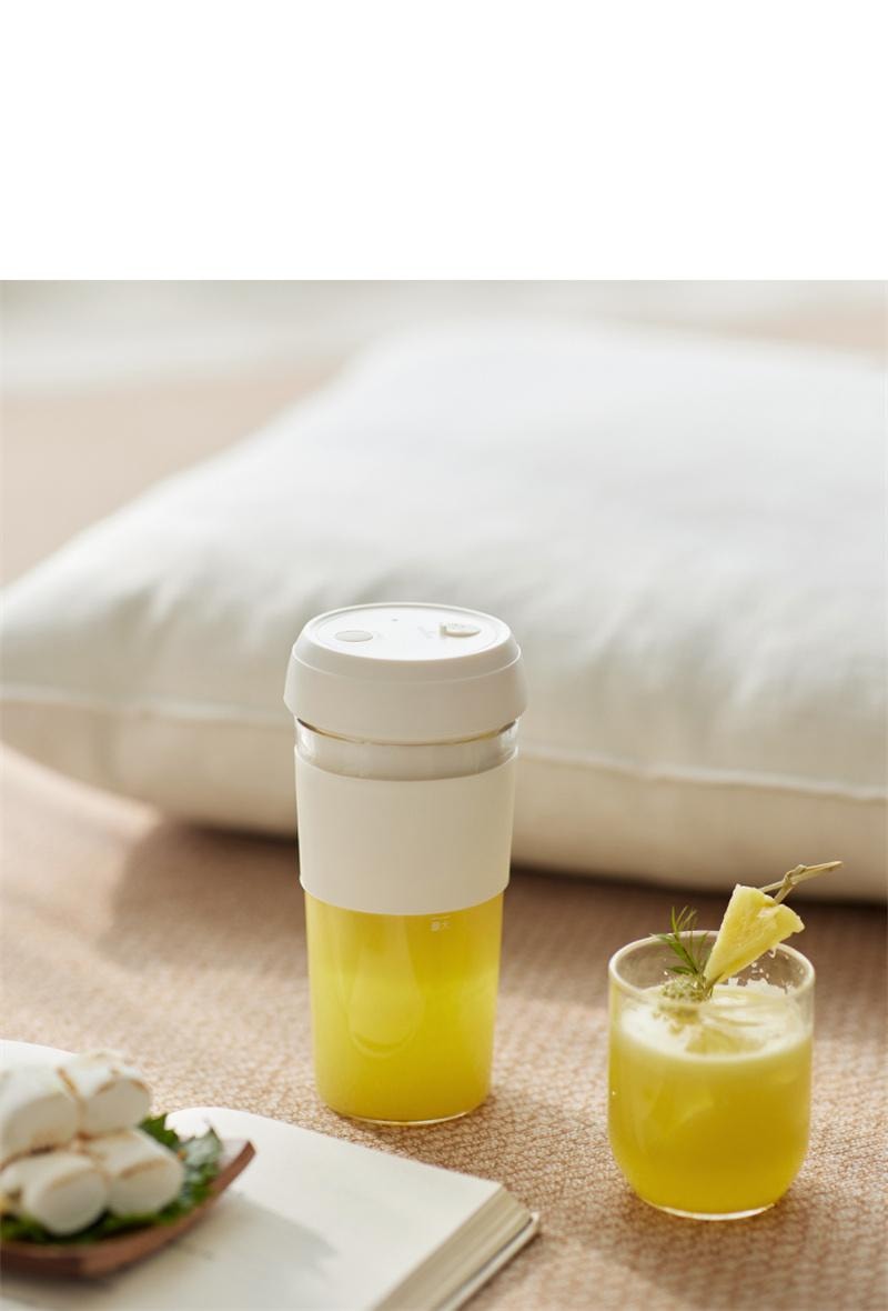 【中国直邮】 OLAYKS 立时榨汁机小型便携式无线充电多功能碎冰果汁机 陶白色 1个装