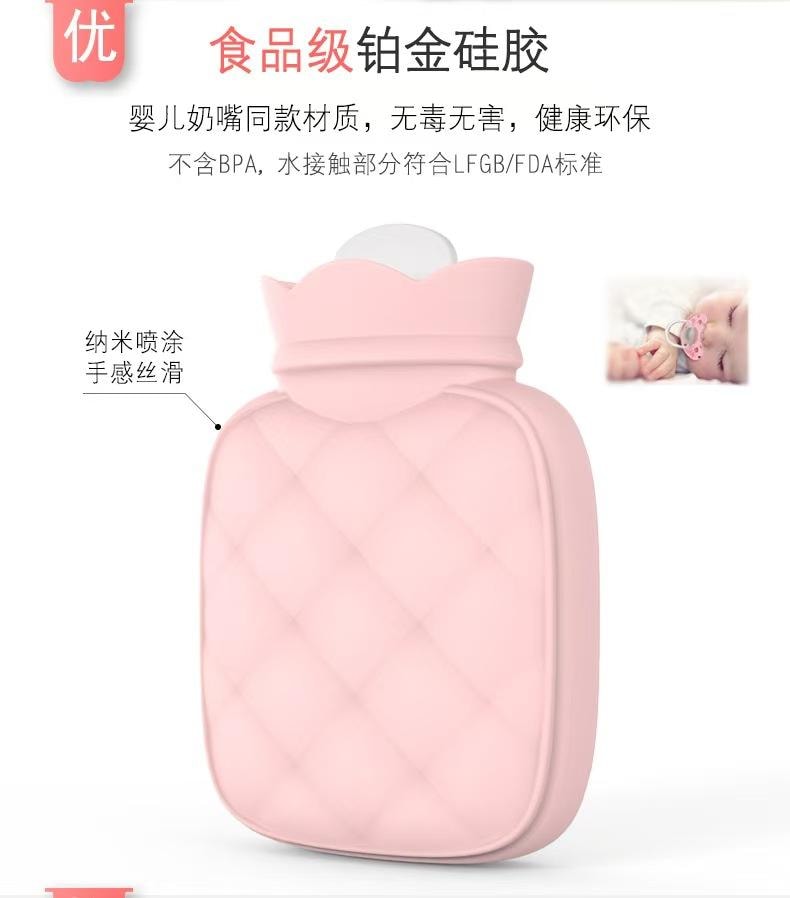 【中国直邮】 百宝臻选 【冬日必备】硅胶热水袋 砖红(送针织套) 小号350ml