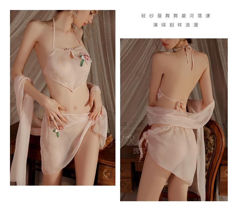 【中国直邮】  瑰若 轻纱肚兜短裤披肩汉服套装 枣红色均码