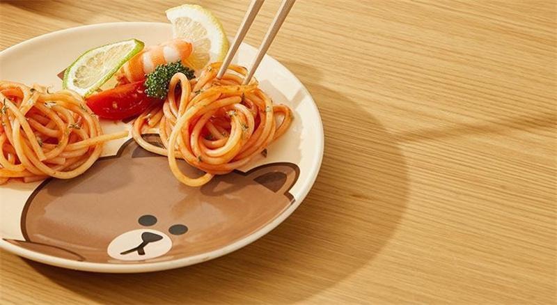 【中國直郵】 日本 LINE FRIENDS 韓式合金筷子高顏值筷子耐高溫防潮 1雙裝-SALLY款