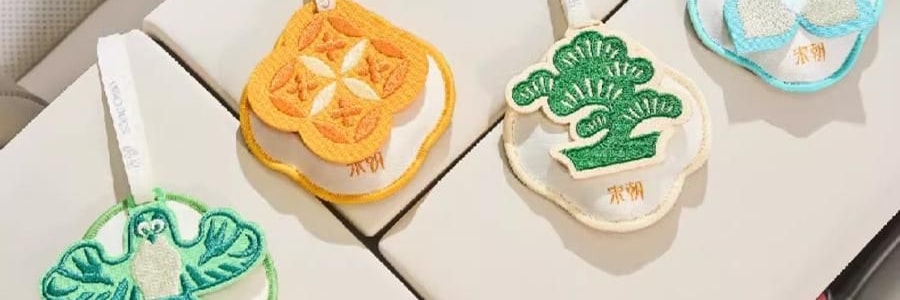 宋朝 四時景刺繡香包 車載香薰 衣櫃香掛 青松【月照清澗】 10g