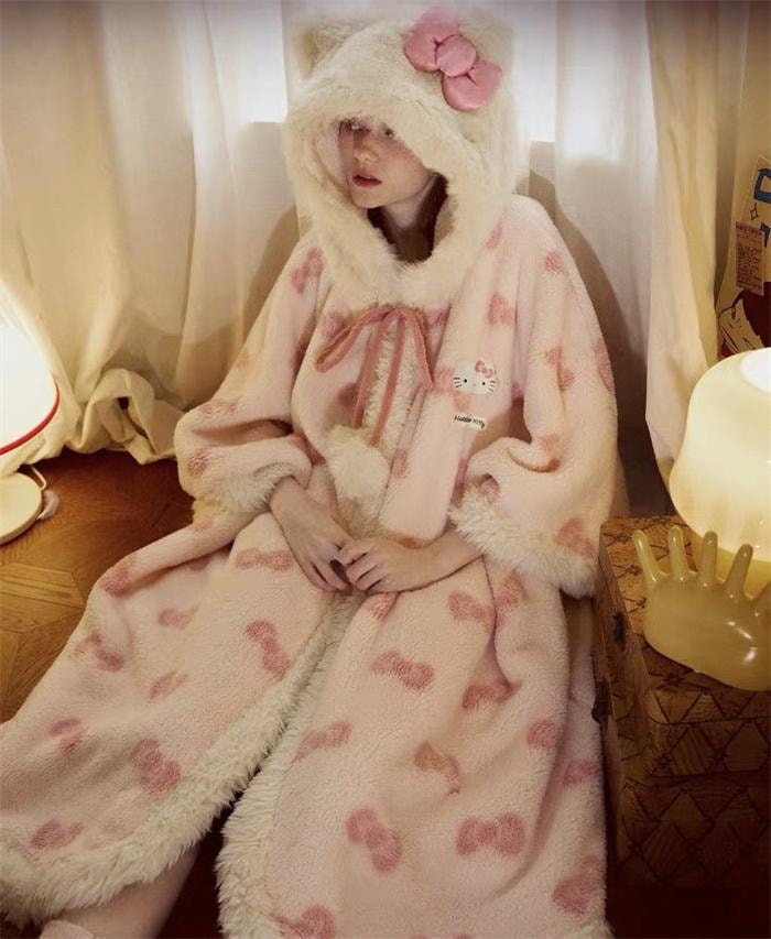 【中国直邮】 FOXTAIL Hello Kitty蝴蝶结斗篷 毛绒女士家居服/珊瑚绒睡袍/冬季新款少女甜美风-L码 1件*|