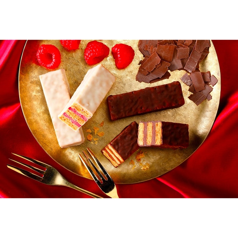 【日本直郵】日本甜點名店FRANCAIS 聖誕節限定口味白巧克力加黑巧克力千層酥 8枚裝