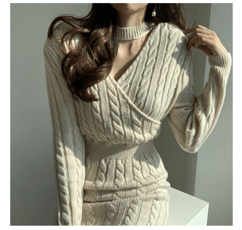 中國 奢笛熊 個性百搭圓領麻花紋前後兩穿設計小心機開叉毛衣連身裙 灰色均碼