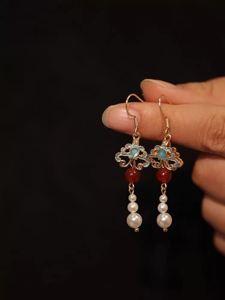 【新中式孔雀藍耳環】 925銀琺瑯彩流蘇耳飾 高級感配件 國風氣質耳環 度假宴會日常配件