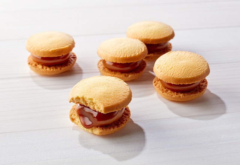 【日本直郵】東京新品特產 CARAMEL MONDAY 雙倍焦糖夾心曲奇餅乾12個裝