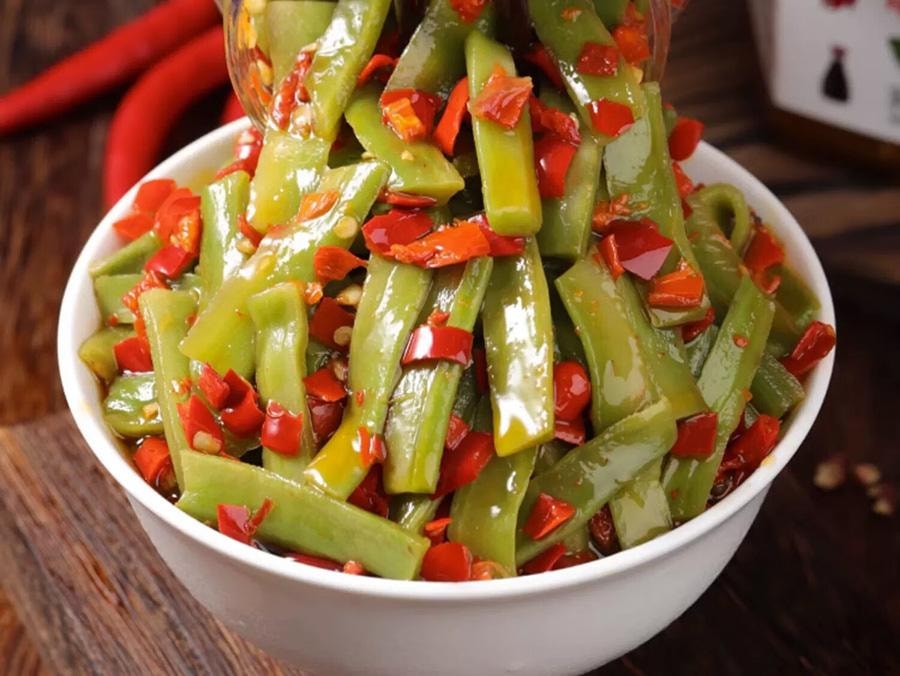 【中国直邮】 辣小董 香辣贡菜 农家佐餐小菜爽脆开味下饭菜 280g*2瓶