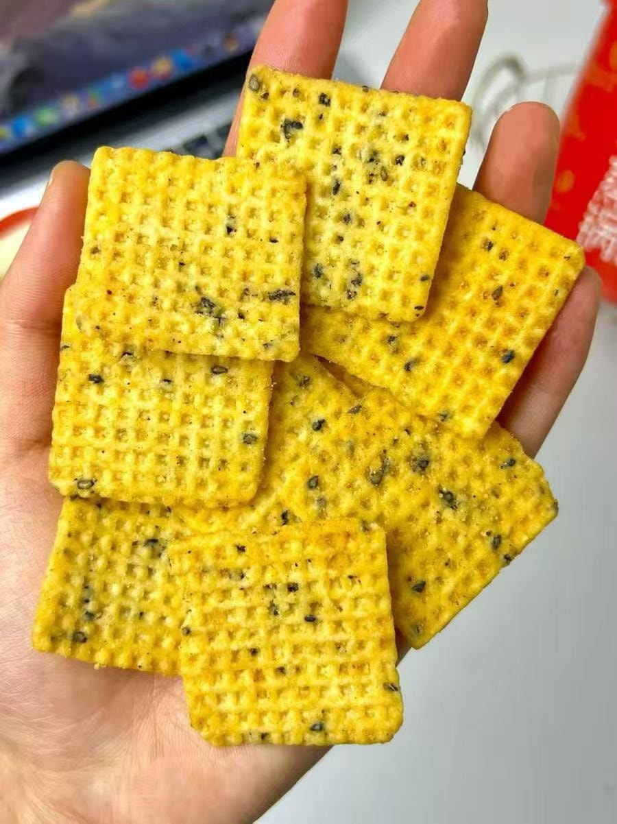 Canned pot pepper-flavored casual snack must-have snack to relieve food and watch TV series 212g