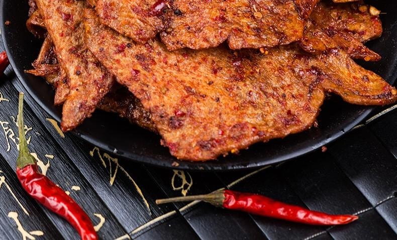 【中國直郵】 步步為贏 素魚片麻辣香辣素肉辣條湖南特產豆乾美味兒時記憶零食小吃 40g素魚片X8包