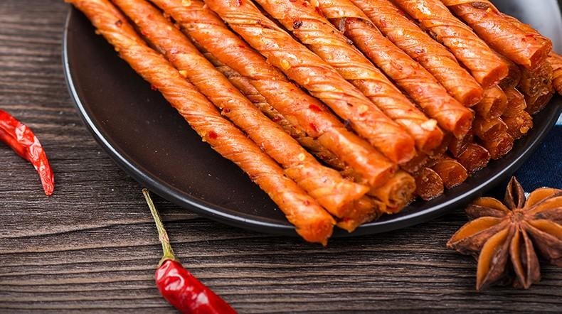 【中國直郵】 步步為贏 牛汁素腸麻辣條豆皮卷湖南特產休閒零食8090後兒時童年記憶 50g牛汁素腸X3包