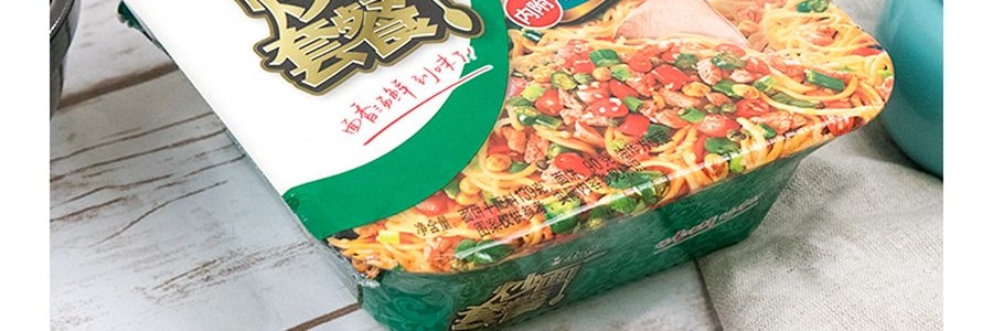 康師傅 炒麵套餐 雙椒雜醬拌麵 內附海苔蛋花湯 136g